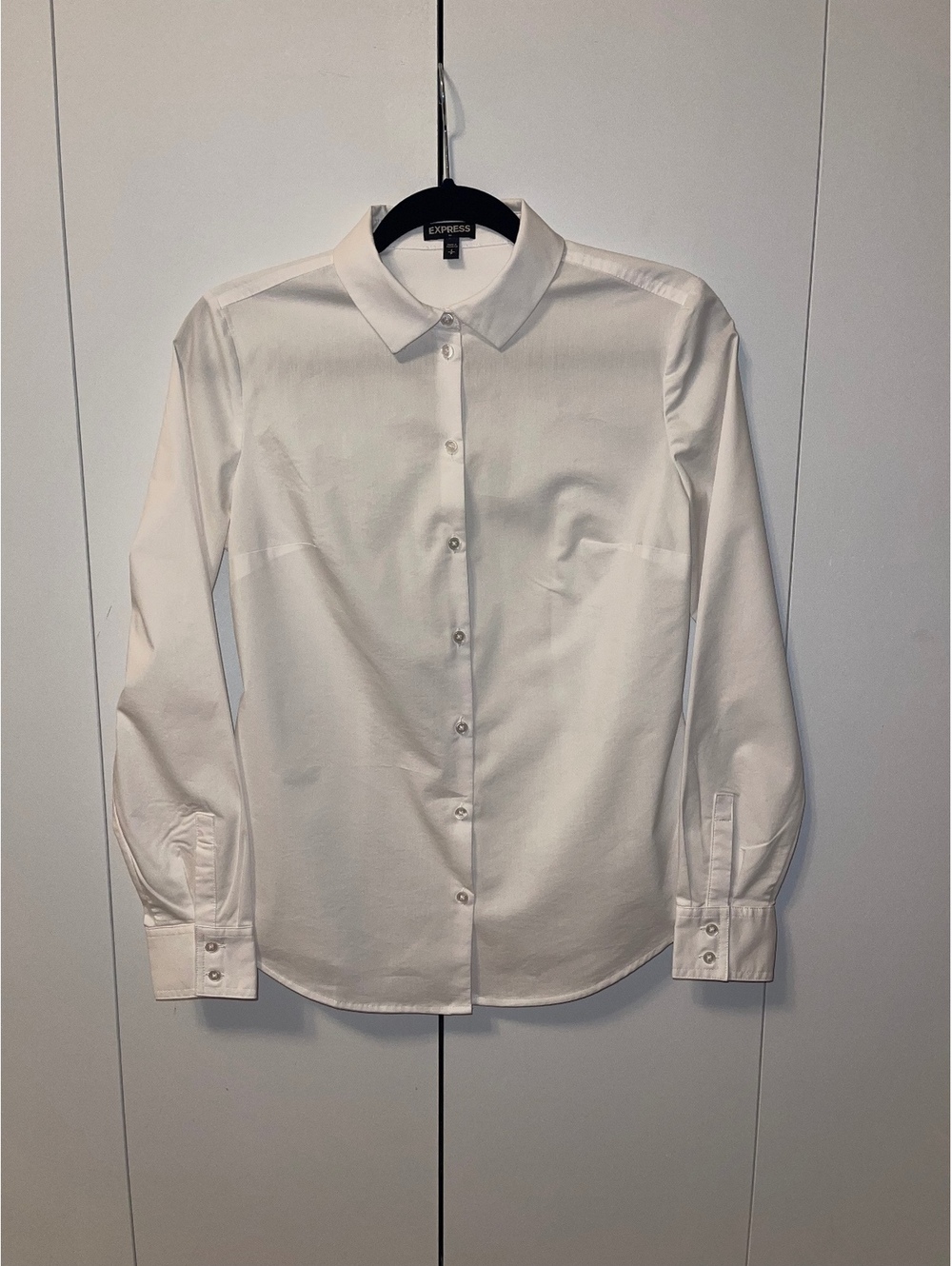 Express Women's White Button-Up Collared Shirt Size XS